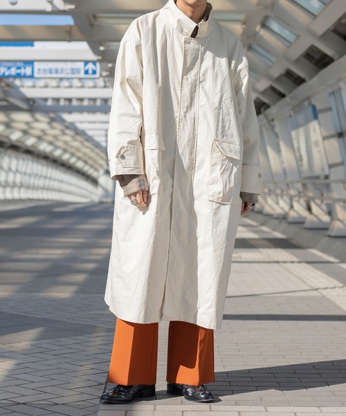 kutir(クティール)の「スタンドカラーオーバーコート(その他アウター・メンズ・ブラック/オフホワイト/サックスブルー/グレイッシュベージュ・MEDIUM/LARGE)」の6枚目の写真