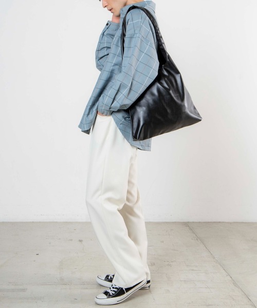 WEGO（ウィゴー）の「WEGO/フェイクレザーワンショルダートート（トートバッグ・メンズ・ブラック・FREE）」の5枚目の写真