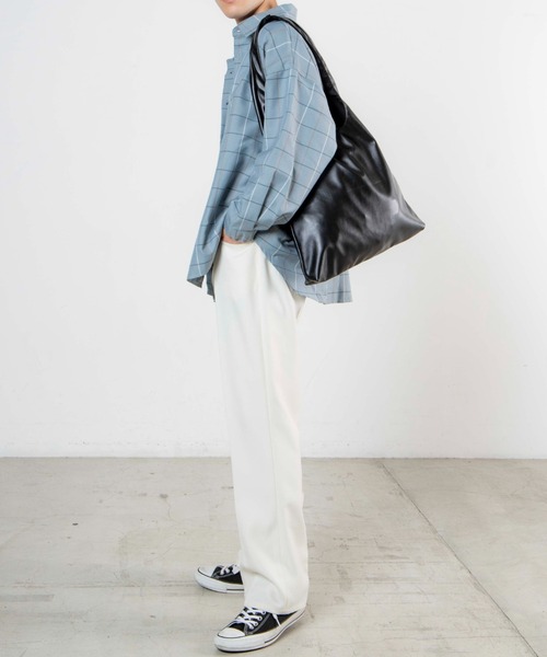 WEGO（ウィゴー）の「WEGO/フェイクレザーワンショルダートート（トートバッグ・メンズ・ブラック・FREE）」の2枚目の写真