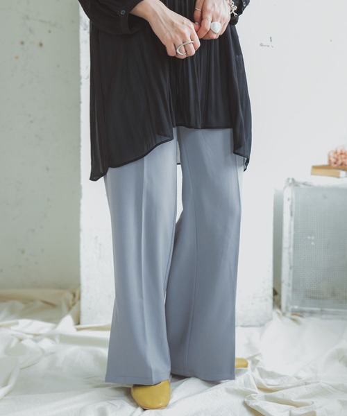 ITEMS URBANRESEARCH（アイテムズ アーバンリサーチ）の「センタープレスパンツ（その他パンツ・レディース・ブラック/ベージュ/パープル/ブルー・FREE）」の3枚目の写真