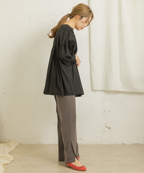 ITEMS URBANRESEARCH（アイテムズ アーバンリサーチ）の「センタープレスパンツ（その他パンツ・レディース・ブラック/ベージュ/パープル/ブルー・FREE）」の10枚目の写真