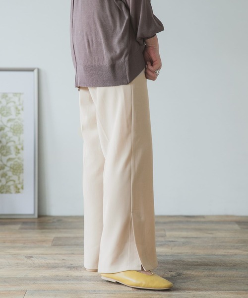 ITEMS URBANRESEARCH（アイテムズ アーバンリサーチ）の「センタープレスパンツ（その他パンツ・レディース・ブラック/ベージュ/パープル/ブルー・FREE）」の14枚目の写真