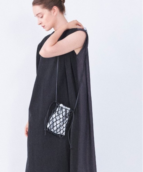 Laugoa（ラウゴア）の「LAUGOA KOEK メッシュショルダーバッグ（ショルダーバッグ・レディース・ブラック/パープル/オフホワイト/シルバーグレー・ONESIZE）」の12枚目の写真