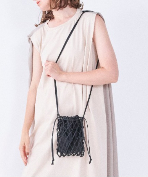 Laugoa（ラウゴア）の「LAUGOA KOEK メッシュショルダーバッグ（ショルダーバッグ・レディース・ブラック/パープル/オフホワイト/シルバーグレー・ONESIZE）」の16枚目の写真