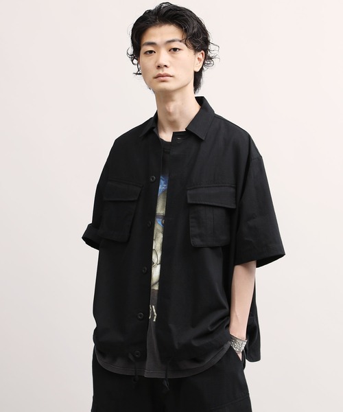 Lulu & Arnie(るるあんどあーにー)の「オーバーサイズ 半袖 ミリタリー シャツ(シャツ/ブラウス・メンズ・ブラック/カーキ/ベージュ・MEDIUM/LARGE/X-LARGE)」の19枚目の写真