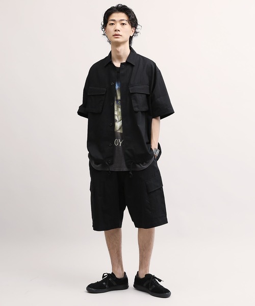 Lulu & Arnie(るるあんどあーにー)の「オーバーサイズ 半袖 ミリタリー シャツ(シャツ/ブラウス・メンズ・ブラック/カーキ/ベージュ・MEDIUM/LARGE/X-LARGE)」の4枚目の写真