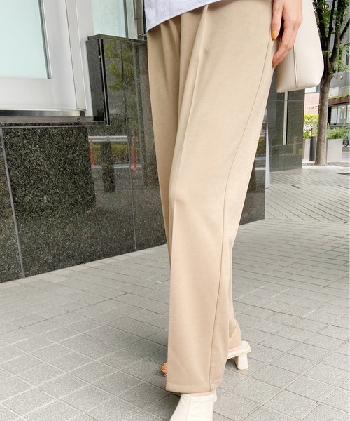 AZUL ENCANTO(アズールエンカント)の「カット1タックセンタープレスパンツ(その他パンツ・レディース・ブラック/ダークオレンジ/ライトカーキ/ライトブルー・SMALL/MEDIUM)」の5枚目の写真