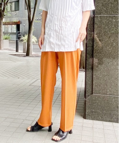 AZUL ENCANTO(アズールエンカント)の「カット1タックセンタープレスパンツ(その他パンツ・レディース・ブラック/ダークオレンジ/ライトカーキ/ライトブルー・SMALL/MEDIUM)」の21枚目の写真