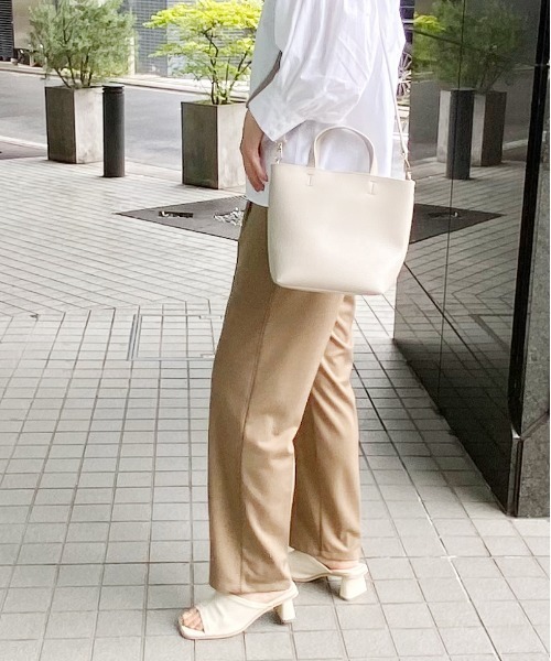 AZUL ENCANTO(アズールエンカント)の「カット1タックセンタープレスパンツ(その他パンツ・レディース・ブラック/ダークオレンジ/ライトカーキ/ライトブルー・SMALL/MEDIUM)」の12枚目の写真