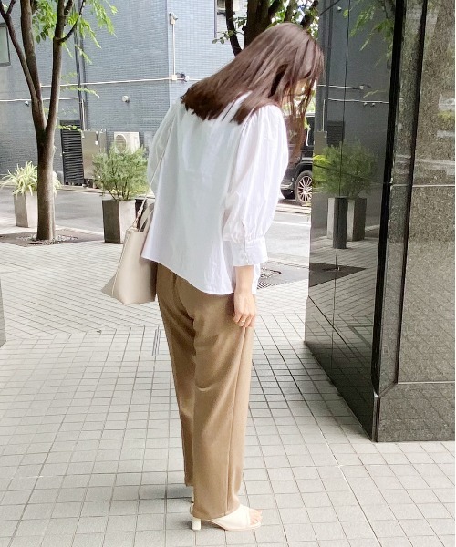 AZUL ENCANTO(アズールエンカント)の「カット1タックセンタープレスパンツ(その他パンツ・レディース・ブラック/ダークオレンジ/ライトカーキ/ライトブルー・SMALL/MEDIUM)」の10枚目の写真