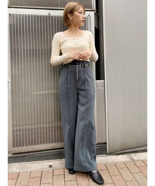 MURUA（ムルーア）の「チャイナボタンリブニットトップス（ニット/セーター・レディース・アイボリー/グレー/マスタード/パープル・FREE）」の5枚目の写真