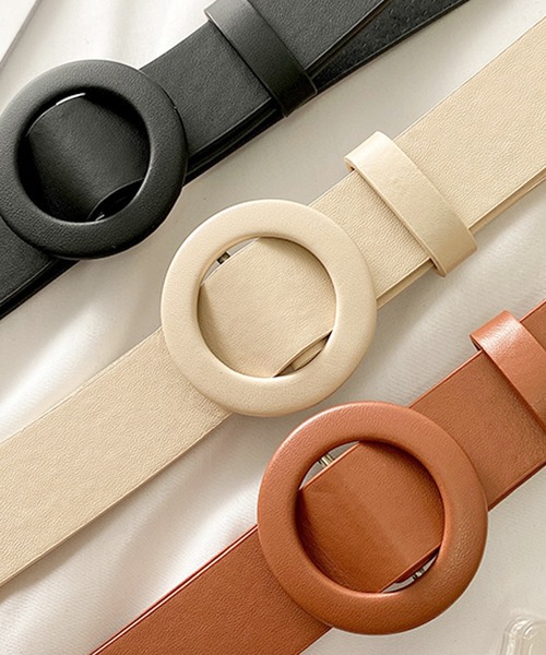 florist（フローリスト）の「【フリーサイズ】ベーシック太めリングベルト（ベルト・レディース・ブラック/ベージュ/ブラウン・FREE）」の5枚目の写真