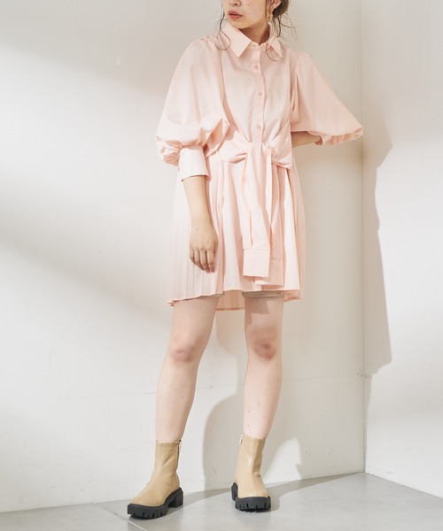 Chico（チコ）の「サイドZIPボリュームショートブーツ（ブーツ・レディース・ブラック/ベージュ・MEDIUM/LARGE/SMALL）」の7枚目の写真