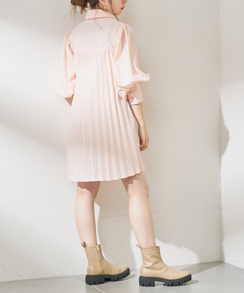 Chico（チコ）の「サイドZIPボリュームショートブーツ（ブーツ・レディース・ブラック/ベージュ・MEDIUM/LARGE/SMALL）」の18枚目の写真