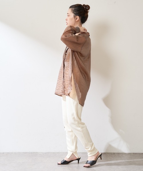 SHENERY（シーナリー）の「裾スリットスウェットパンツ（スウェットパンツ・レディース・オフホワイト/グリーン・FREE）」の17枚目の写真