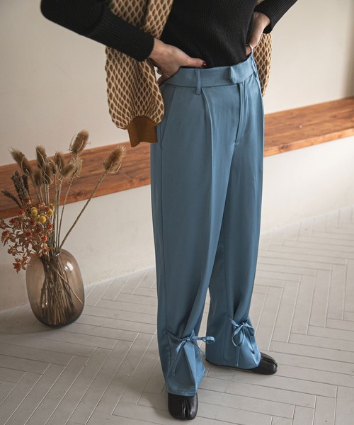 rectangle（レクタングル）の「2WAYセミフレアカラーパンツ（スラックス・レディース・レッド/グリーン/ブルー・LARGE/MEDIUM）」の2枚目の写真