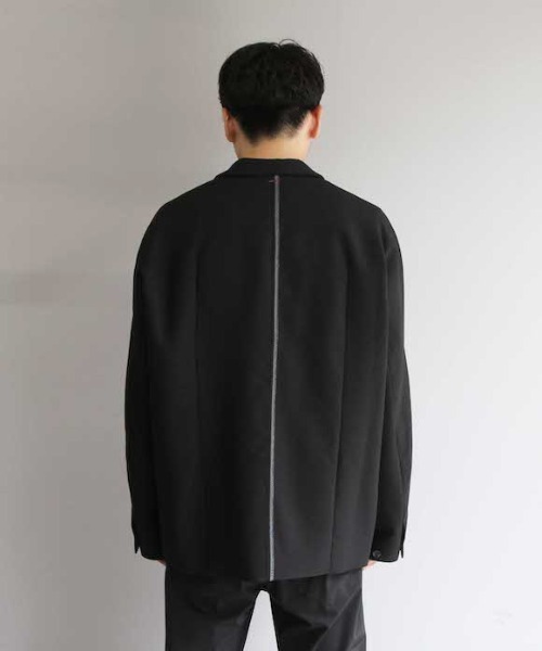 SHINYAKOZUKA（シンヤコヅカ）の「SHINYAKOZUKA BUSINESSMAN