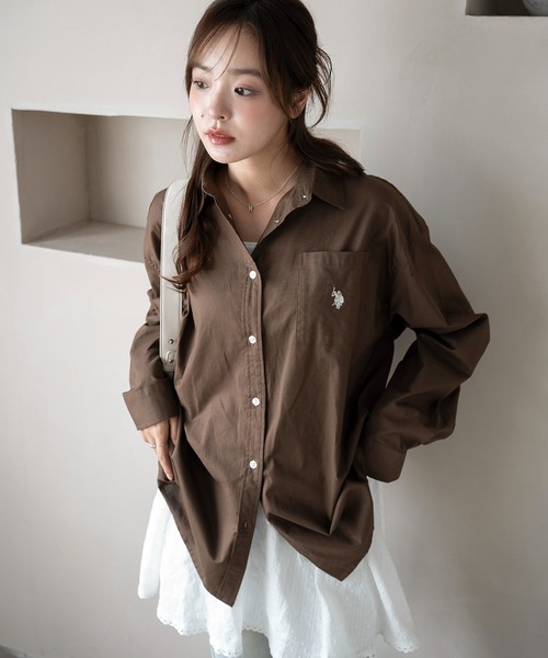 U.S. POLO ASSN.（ユーエスポロアッスン）の「∴WEGO/【26年春新色登場★】U.S. POLO ASSN.別注ロングスリーブシャツ（シャツ/ブラウス・レディース・ホワイト/ブラック/ベージュ系その他2/グリーン系その他4/ブルー系その他4/その他1/その他2/その他3/アイボリー/インディゴブルー/ブルー/ブラック系その他2/ブルー系その他2/ブラウン/ブラウン系その他2/その他5/その他4/ライトピンク・FREE）」の6枚目の写真