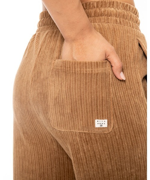 BILLABONG(ビラボン)の「BILLABONG レディース 【COASTAL LOVE LETTERS】 WIDE EASY LONG PANTS ロングパンツ 【2021年秋冬モデル】/ビラボンワイドロングパンツ(その他パンツ・レディース・ブラック/ブラウン/アイボリー・MEDIUM/LARGE)」の10枚目の写真
