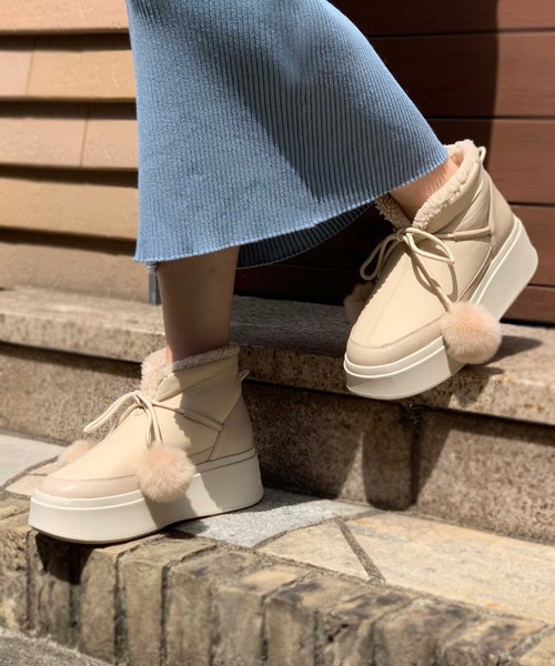 ASH（アッシュ）の「WEB限定【MINI FUR】パフィーボアブーツ（ブーツ・レディース・ベージュ・35/36/37/38/39/40）」の4枚目の写真