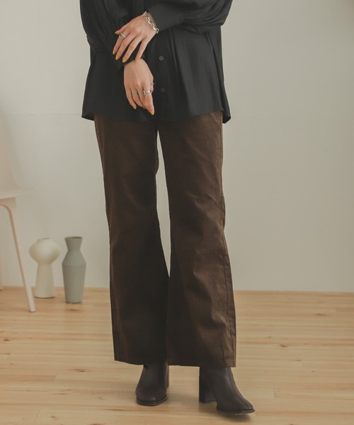 SENSE OF PLACE by URBAN RESEARCH(センスオブプレイスバイアーバンリサーチ)の「コーデュロイフレアパンツ(その他パンツ・レディース・アイボリー/カーキ/ブラウン・MEDIUM/SMALL)」の19枚目の写真