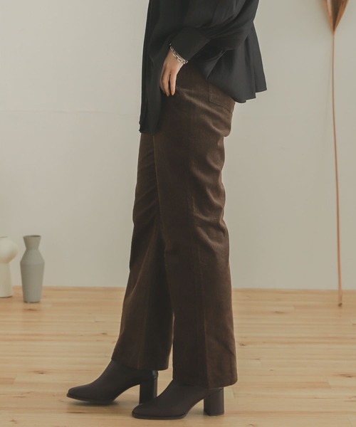 SENSE OF PLACE by URBAN RESEARCH(センスオブプレイスバイアーバンリサーチ)の「コーデュロイフレアパンツ(その他パンツ・レディース・アイボリー/カーキ/ブラウン・MEDIUM/SMALL)」の21枚目の写真