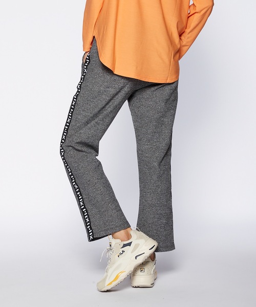 FILA(フィラ)の「【FILA / フィラ】レディース サイドロゴテープ スウェットパンツ(スウェットパンツ・レディース・ベージュ/ブラック/杢グレー・LARGE/X-LARGE/MEDIUM)」の16枚目の写真