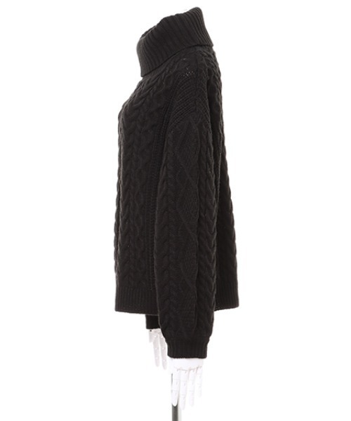 INGNI(イング)の「オフタートルケーブルニット(ニット/セーター・レディース・アイボリー/ブラック/モカ/グリーン/ブルー/ボルドー・M)」の7枚目の写真