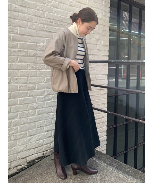 BEARDSLEY（ビアズリー）の「ボトルネックプルオーバーとセットアップで着られてシルエットのきれい　ニットフレアスカート（スカート・レディース・ブラック/ベージュ・FREE）」の11枚目の写真