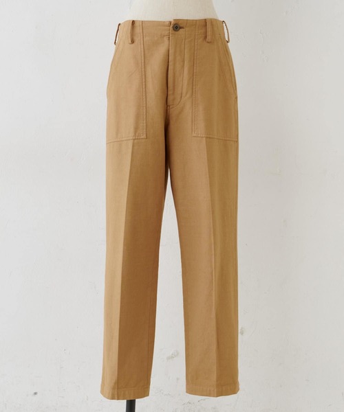 BEARDSLEY（ビアズリー）の「大きめなポケット ヒップラインをカバー 製品染めパンツ（その他パンツ・レディース・オレンジ/カーキ・FREE）」の13枚目の写真