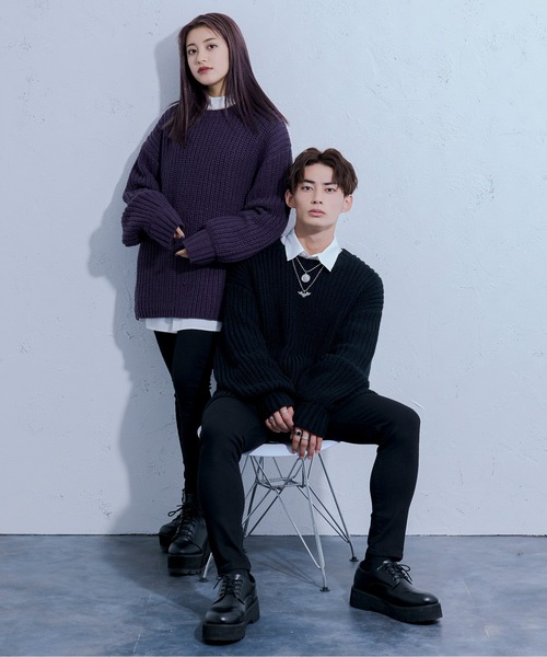 Ellno Loset（エルノロゼット）の「ロービングヤーンボリュームニット（ニット/セーター・メンズ・ブラック/ダークパープル・MEDIUM/LARGE）」の21枚目の写真