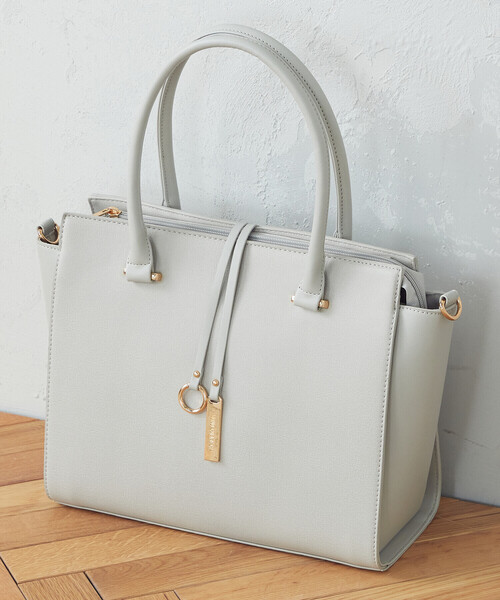 MONO COMME CA(モノコムサ)の「ロゴプレートトートバッグ(トートバッグ・レディース・ライトグレー/ベージュ/ブラック・FREE)」の10枚目の写真