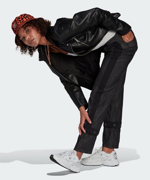 adidas(アディダス)の「ツイル トラックパンツ(ジャージ) / アディダスオリジナルス(その他パンツ・レディース・ブルー/ブラック・SMALL/MEDIUM/LARGE/X-LARGE/XX-LARGE/X-SMALL)」の10枚目の写真