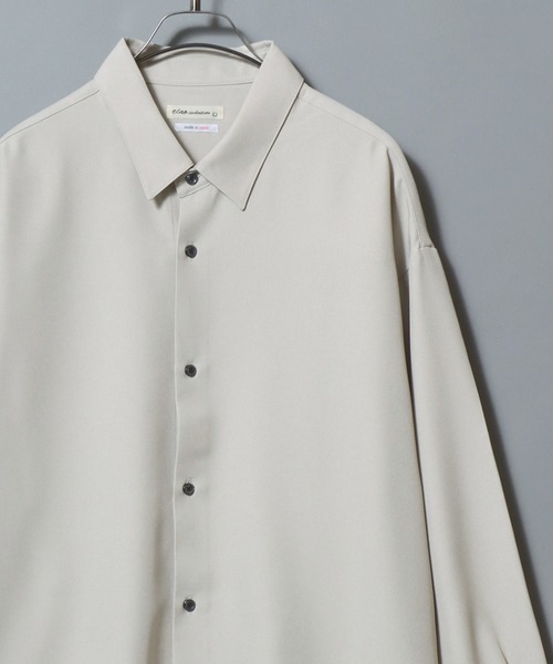 ANPAS（アンパス）の「MADE IN JAPAN Reflax(R) Oversize Balloon Sleeve Shirt/日本製 リフラクス オーバーサイズ バルーンスリーブシャツ メンズ 長袖シャツ（シャツ/ブラウス・メンズ・ホワイト/ブラック/イエロー/セージグリーン/オレンジ/ブルー/ライトグレー/パープル/ワイン/マスタード/ベージュ・M/L）」の4枚目の写真