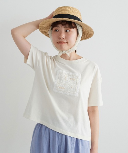 chambre de charme(シャンブルドゥシャーム)の「cdc 30コーマ天竺 かだんのお花ビーズT(Tシャツ/カットソー・レディース・ブルー/キナリ・FREE)」の18枚目の写真