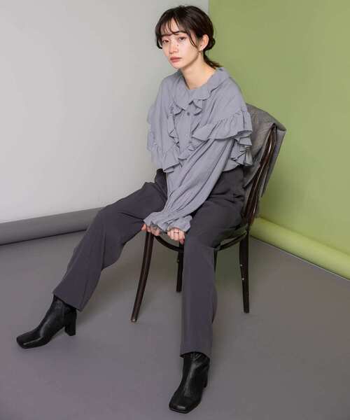 KBF（ケイビーエフ）の「イージースラックス（その他パンツ・レディース・チャコールグレー/オフホワイト・ONE）」の2枚目の写真