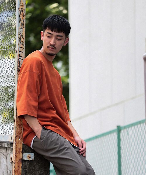 BEAMS(ビームス)の「BEAMS / ステッチ ルーズフィット Tシャツ(Tシャツ/カットソー・メンズ・グリーン系その他4/レッド系その他6・SMALL/MEDIUM/LARGE/X-LARGE)」の4枚目の写真