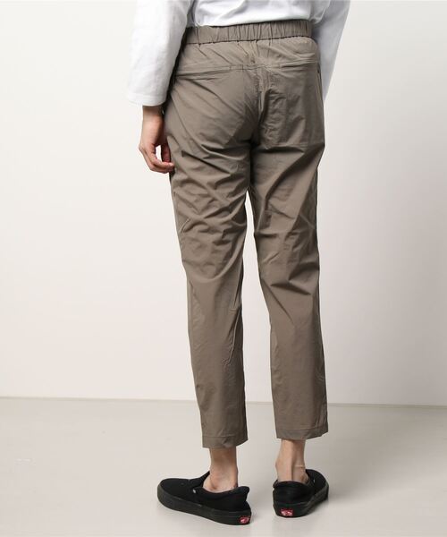 MONSIEUR NICOLE（ムッシュニコル）の「パッカブル トラックパンツ（その他パンツ・メンズ・ブラック/グレイッシュベージュ・MEDIUM/X-LARGE/LARGE/SMALL）」の4枚目の写真