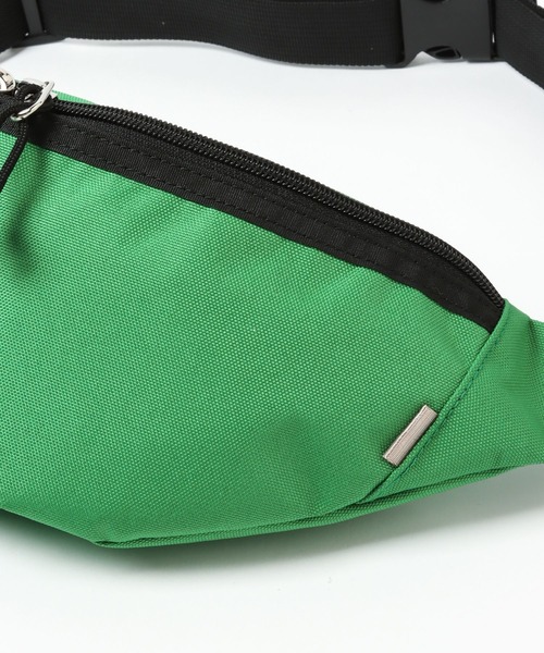 LEPSIM（レプシィム）の「撥水ナイロンボディBAG　274686（ボディバッグ/ウエストポーチ・レディース・ブラック/グリーン/グレイッシュベージュ・ONE SIZE）」の14枚目の写真