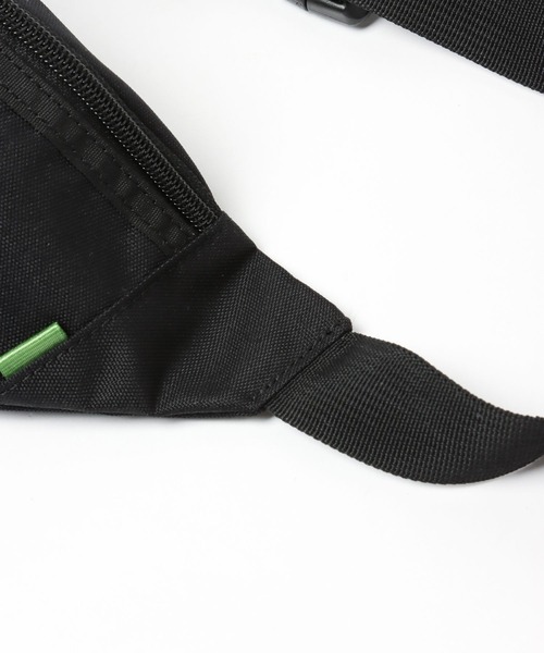 LEPSIM（レプシィム）の「撥水ナイロンボディBAG　274686（ボディバッグ/ウエストポーチ・レディース・ブラック/グリーン/グレイッシュベージュ・ONE SIZE）」の16枚目の写真