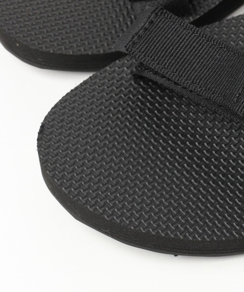 Teva(テバ)の「【Teva(テバ)】UNIVERSAL SLIDE(サンダル・レディース・ブラック/ライトグリーン・23/24)」の13枚目の写真