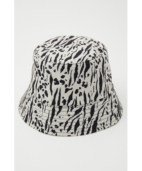 AZUL by moussy（アズールバイマウジー）の「ZEBRA PATTERN RV BUCKET HAT/ゼブラパターンRVバケットハット（ハット・レディース・ホワイト系その他/ブルー系その他・FREE）」の3枚目の写真