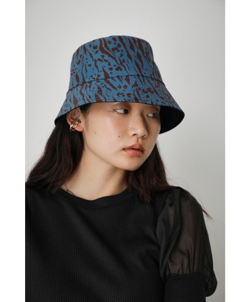 AZUL by moussy（アズールバイマウジー）の「ZEBRA PATTERN RV BUCKET HAT/ゼブラパターンRVバケットハット（ハット・レディース・ホワイト系その他/ブルー系その他・FREE）」の17枚目の写真