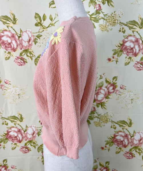 Hamble by Par Avion(ハンブルバイパラビオン)の「刺繍SSカーデ(カーディガン/ボレロ・レディース・オフホワイト/ピンク・ONESIZE)」の5枚目の写真