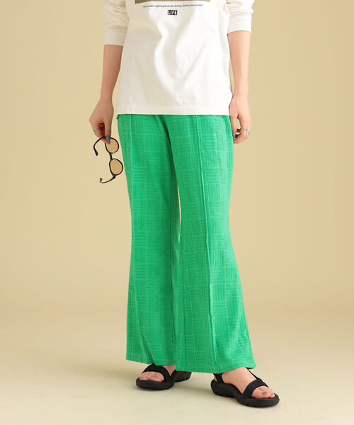 Ray BEAMS（レイビームス）の「Ray BEAMS / パイル ジャカード フレア パンツ（その他パンツ・レディース・イエロー/ケリー・0/1）」の16枚目の写真