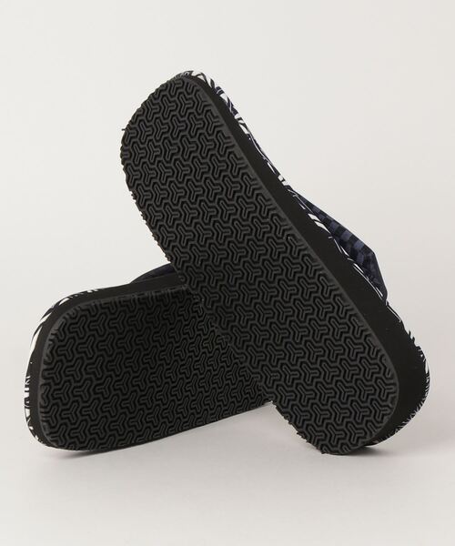 chumchum（チャムチャム）の「メンズ セッタトングサンダル（サンダル・メンズ・ダークネイビー/マルチ/ストライプ/ライトグレー/ネイビー/グレー/イエロー/カラフル・FREE）」の10枚目の写真