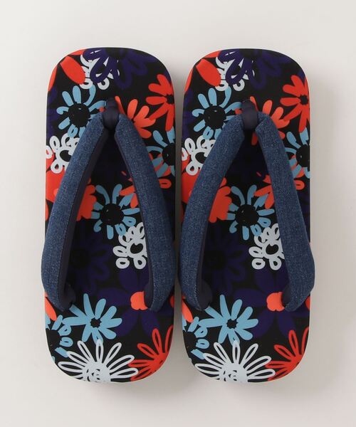 chumchum（チャムチャム）の「メンズ セッタトングサンダル（サンダル・メンズ・ダークネイビー/マルチ/ストライプ/ライトグレー/ネイビー/グレー/イエロー/カラフル・FREE）」の4枚目の写真