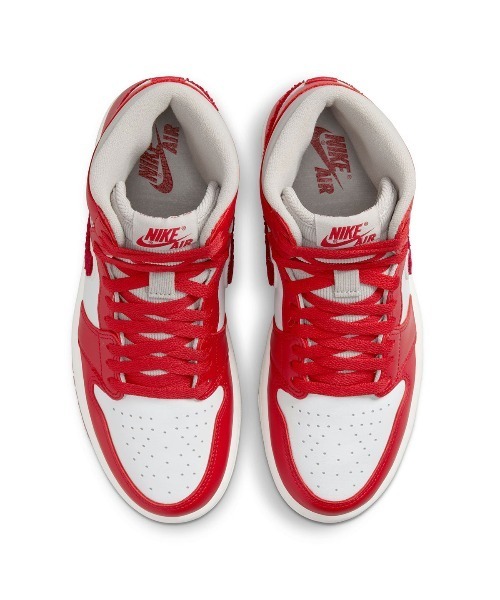 NIKE（ナイキ）の「NIKE W AIR JORDAN 1 HIGH OG エア ジョーダン 1 スニーカー（スニーカー・メンズ・レッド・26.5cm/27.5cm/28.5cm/26.0cm/27.0cm/28.0cm）」の6枚目の写真