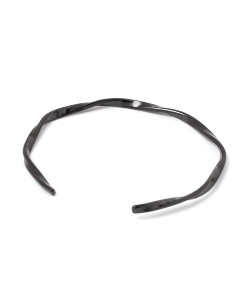 GLOBAL WORK(グローバルワーク)の「ステンレスヒネリバングル/UNISEXアクセサリー/299761(ブレスレット・レディース・ブラック/ゴールド/シルバー・FREE)」の2枚目の写真