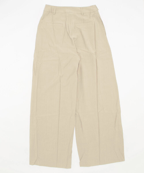 Love,Bonito(ラブボニート)の「モード ストレートレッグパンツ(その他パンツ・レディース・ベージュ・MEDIUM/LARGE/SMALL)」の15枚目の写真